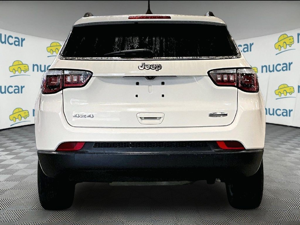 Used 2018 Jeep Compass Latitude w/ Popular Equipment Group AWD/4WD image 5