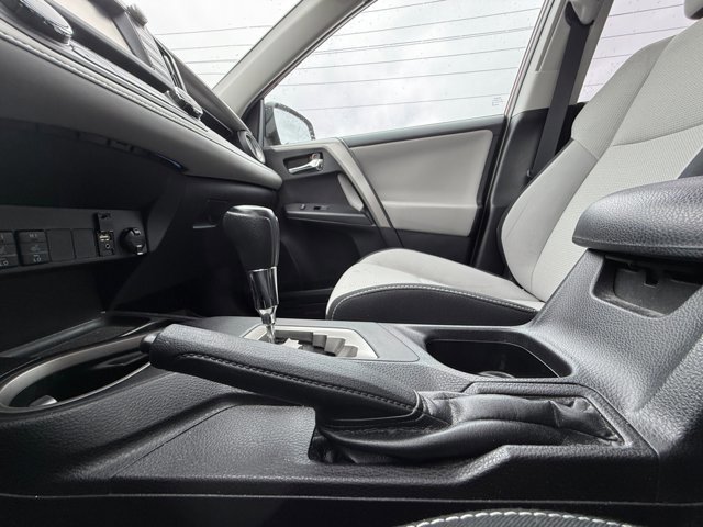 Used 2018 Toyota RAV4 XLE image 35