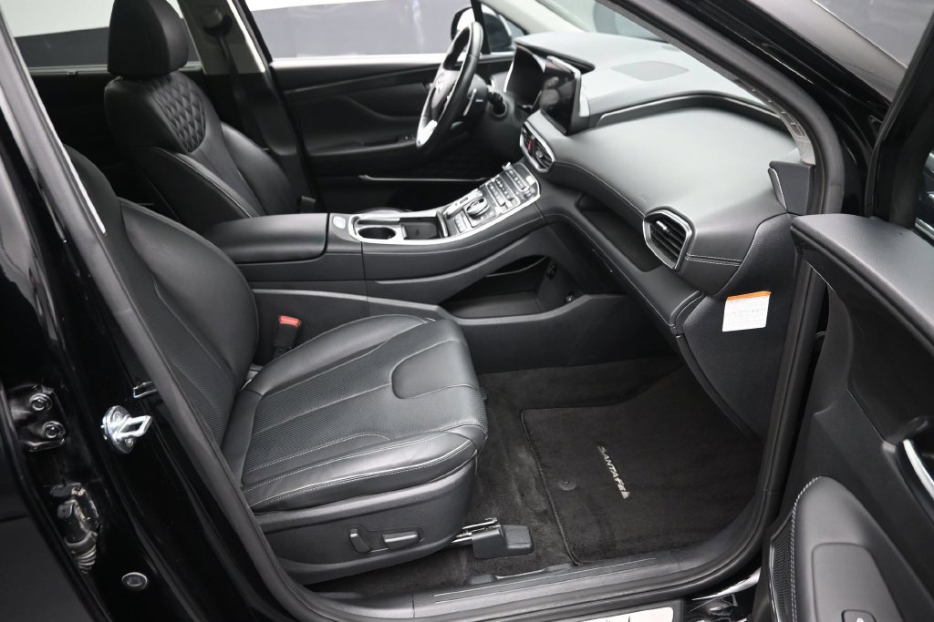 Used 2021 Hyundai Santa Fe Limited AWD/4WD image 9