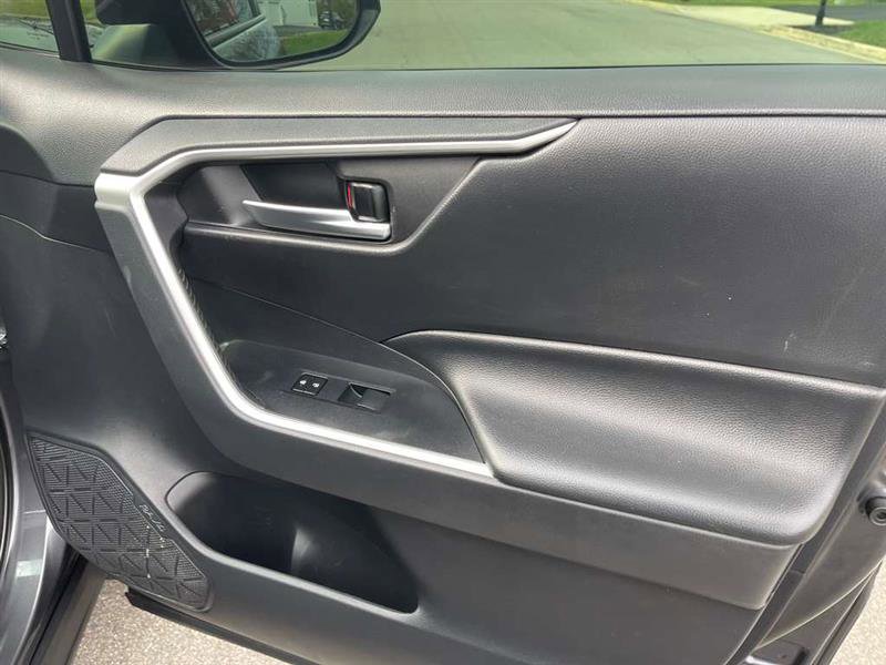 Used 2019 Toyota RAV4 XLE w/ Convenience Package AWD/4WD image 78