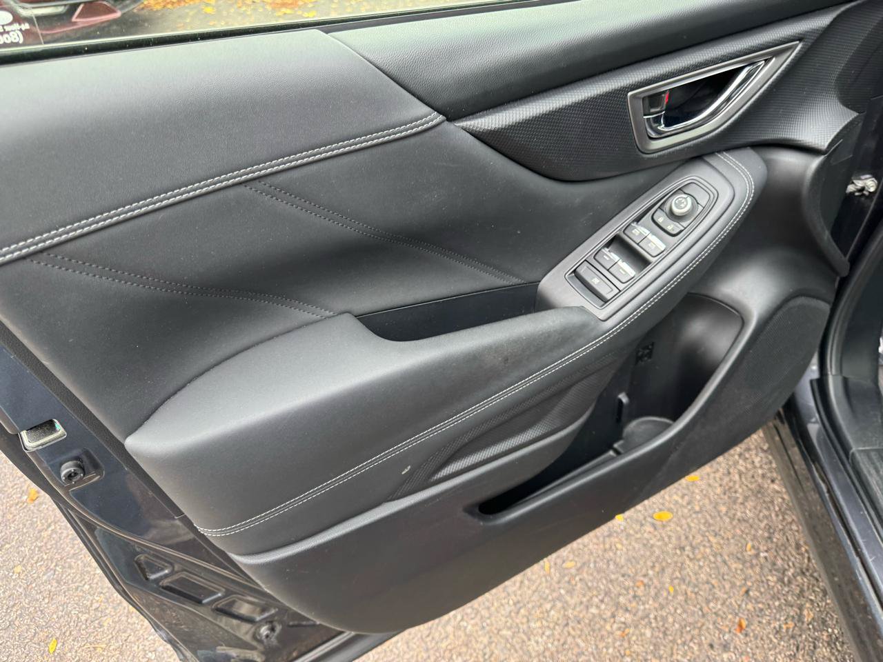Used 2019 Subaru Forester Limited AWD/4WD image 9