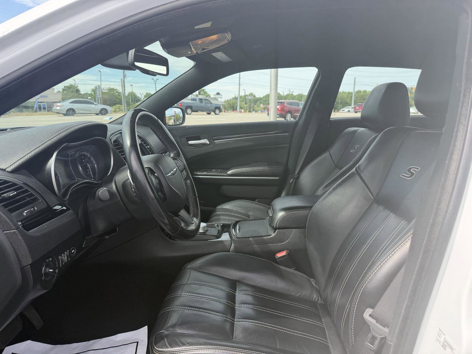 Used 2021 Chrysler 300 S RWD image 12
