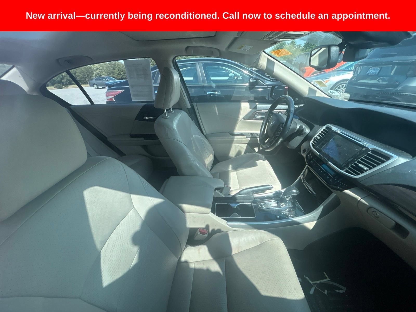 Used 2017 Honda Accord Touring image 4