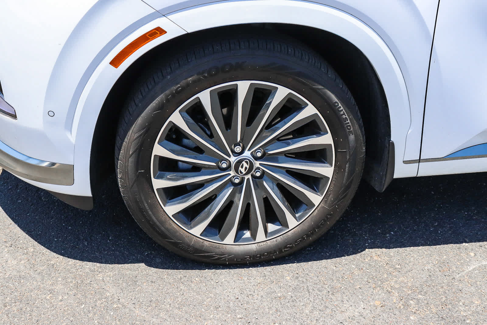 Used 2024 Hyundai Palisade Calligraphy FWD image 14