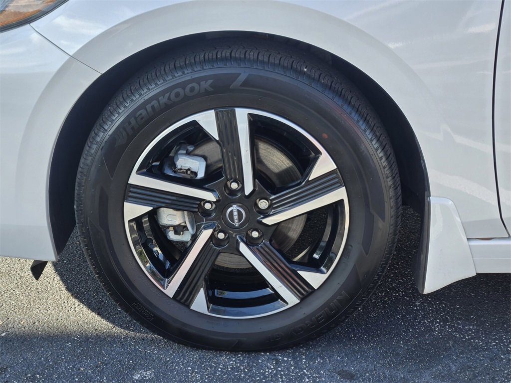 Used 2024 Nissan Sentra SV image 11