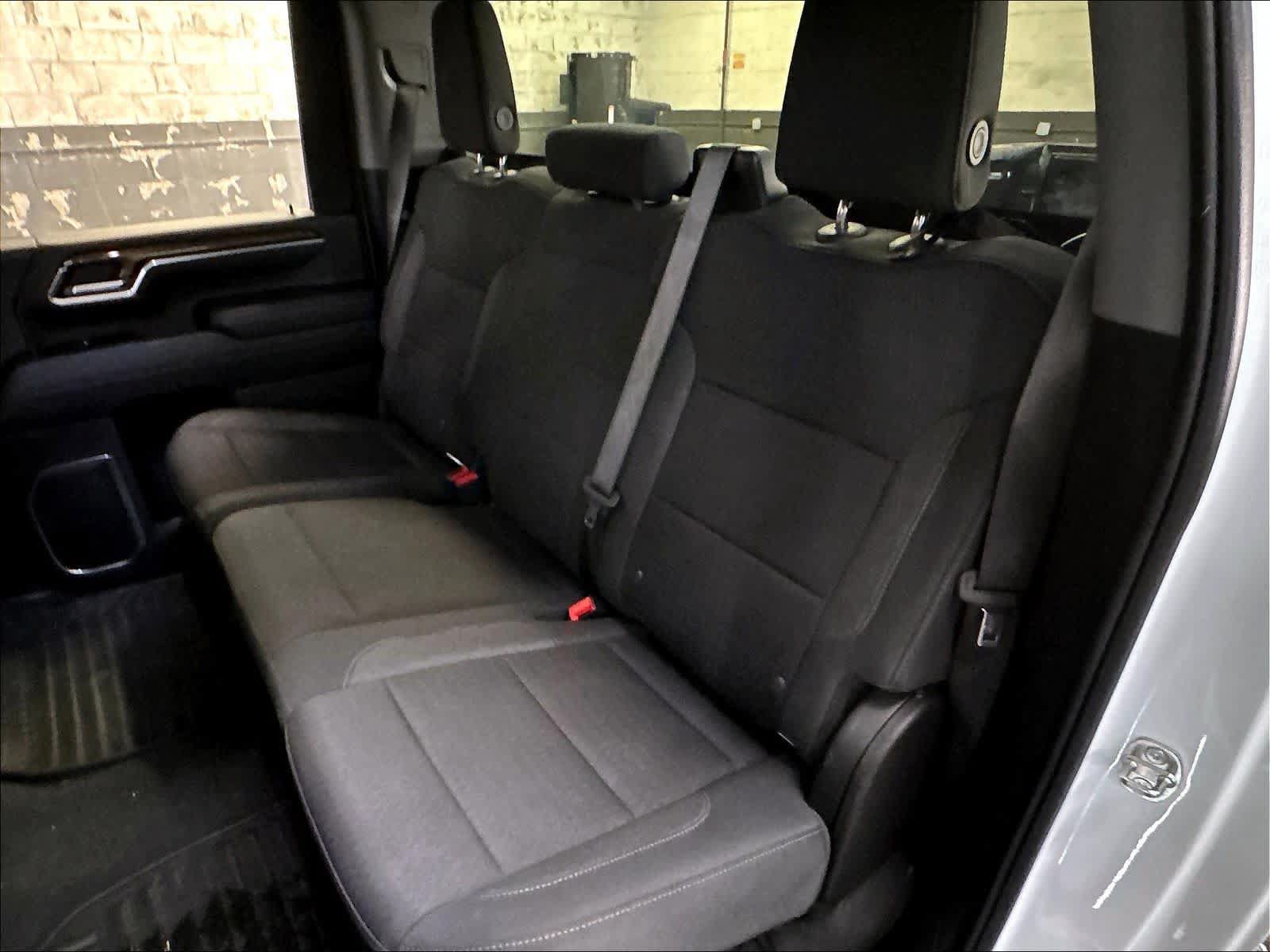 Used 2024 Chevrolet Silverado 2500 LT AWD/4WD image 28
