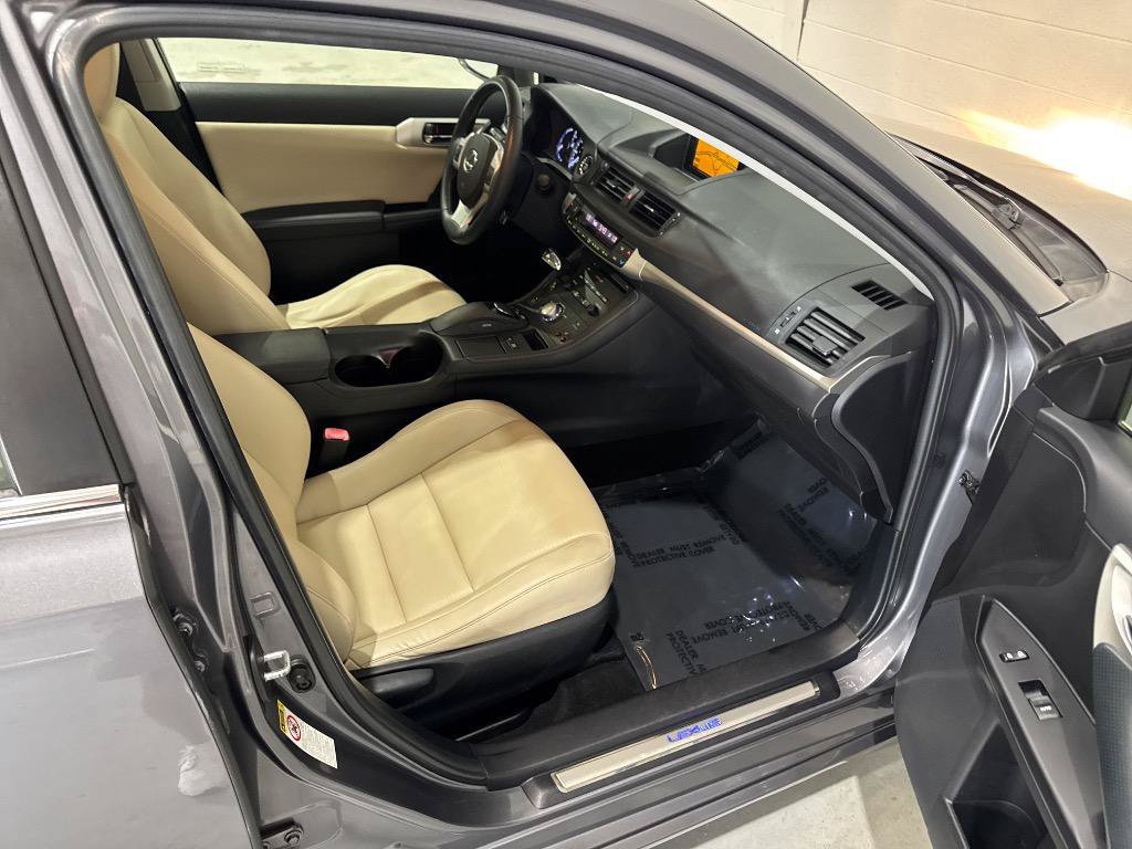 Used 2012 Lexus CT 200h Premium w/ Premium Audio Pkg FWD image 45