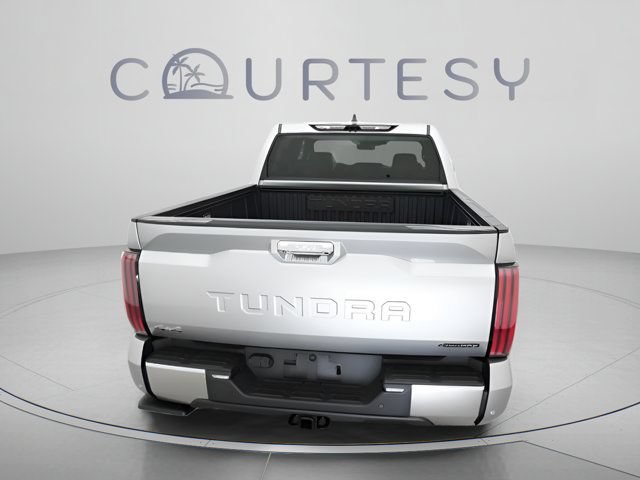 Used 2025 Toyota Tundra Limited AWD/4WD image 9