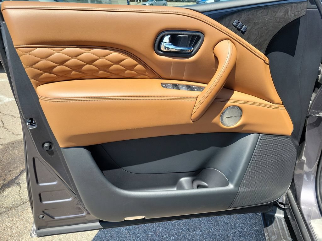 Used 2023 INFINITI QX80 Sensory w/ Cargo Package AWD/4WD image 24