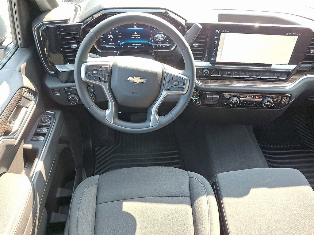 Used 2025 Chevrolet Silverado 1500 LT image 11