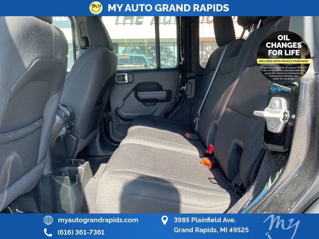 Used 2022 Jeep Wrangler Unlimited Sport image 11