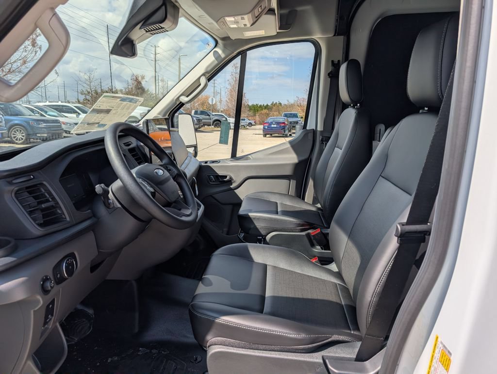 New 2026 Ford Transit 250 148 High Roof w/ Load Area Protection Package RWD image 5