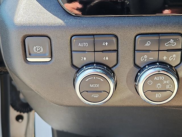 Used 2024 GMC Sierra 1500 Elevation w/ Preferred Package AWD/4WD image 25