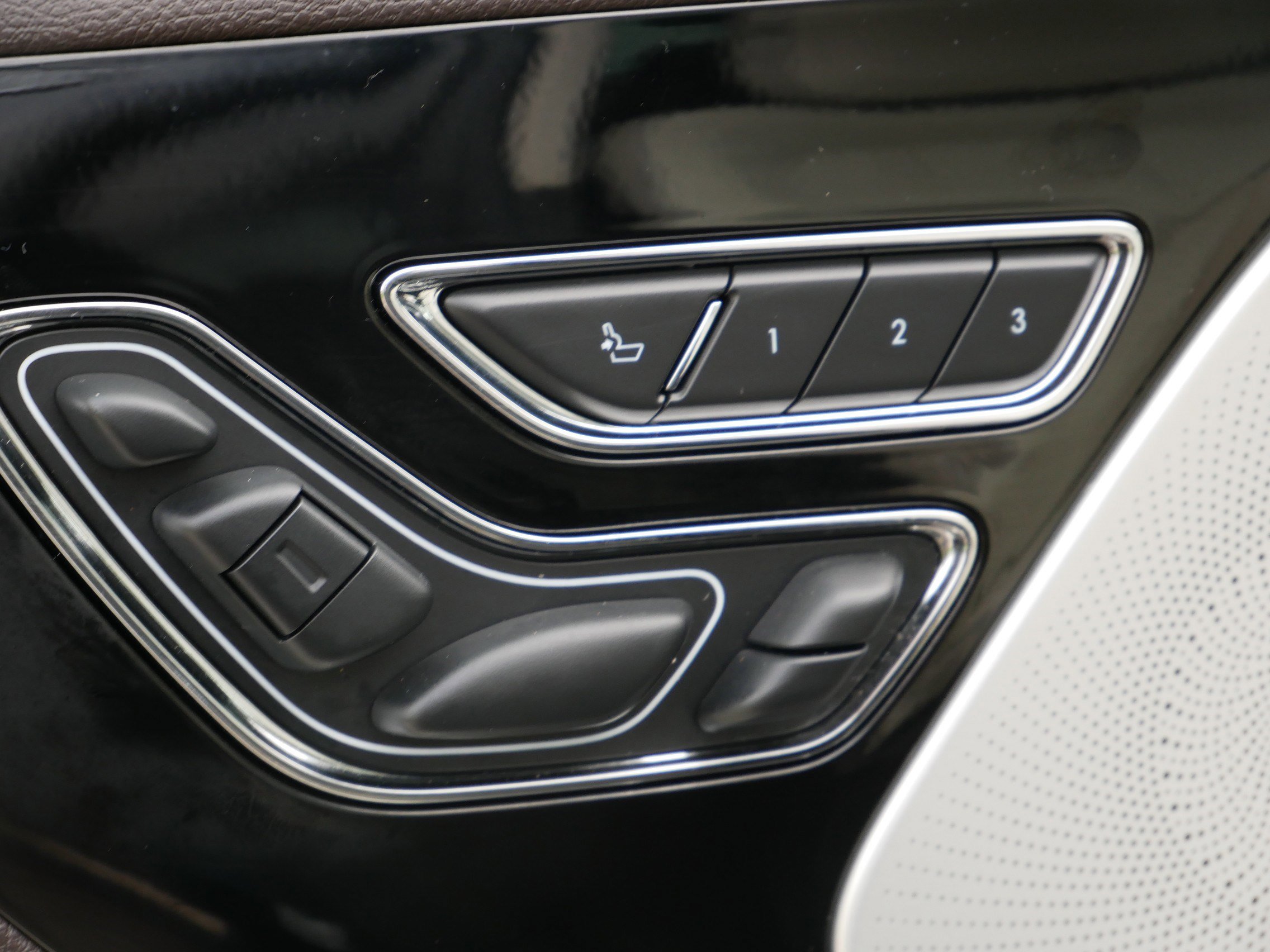 Used 2023 Lincoln Aviator Black Label w/ Dynamic Handling Package image 15