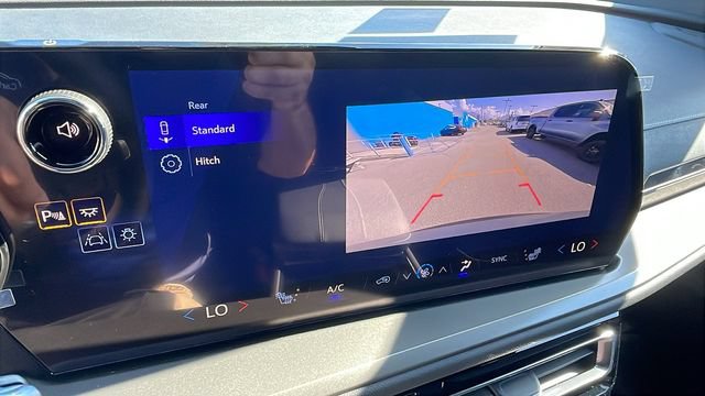 New 2026 Chevrolet Traverse LT w/ LPO, Floor Liner Package FWD image 21