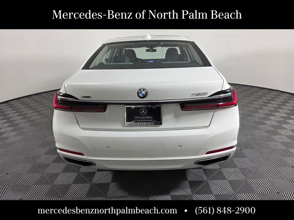 Used 2022 BMW 750i xDrive image 5