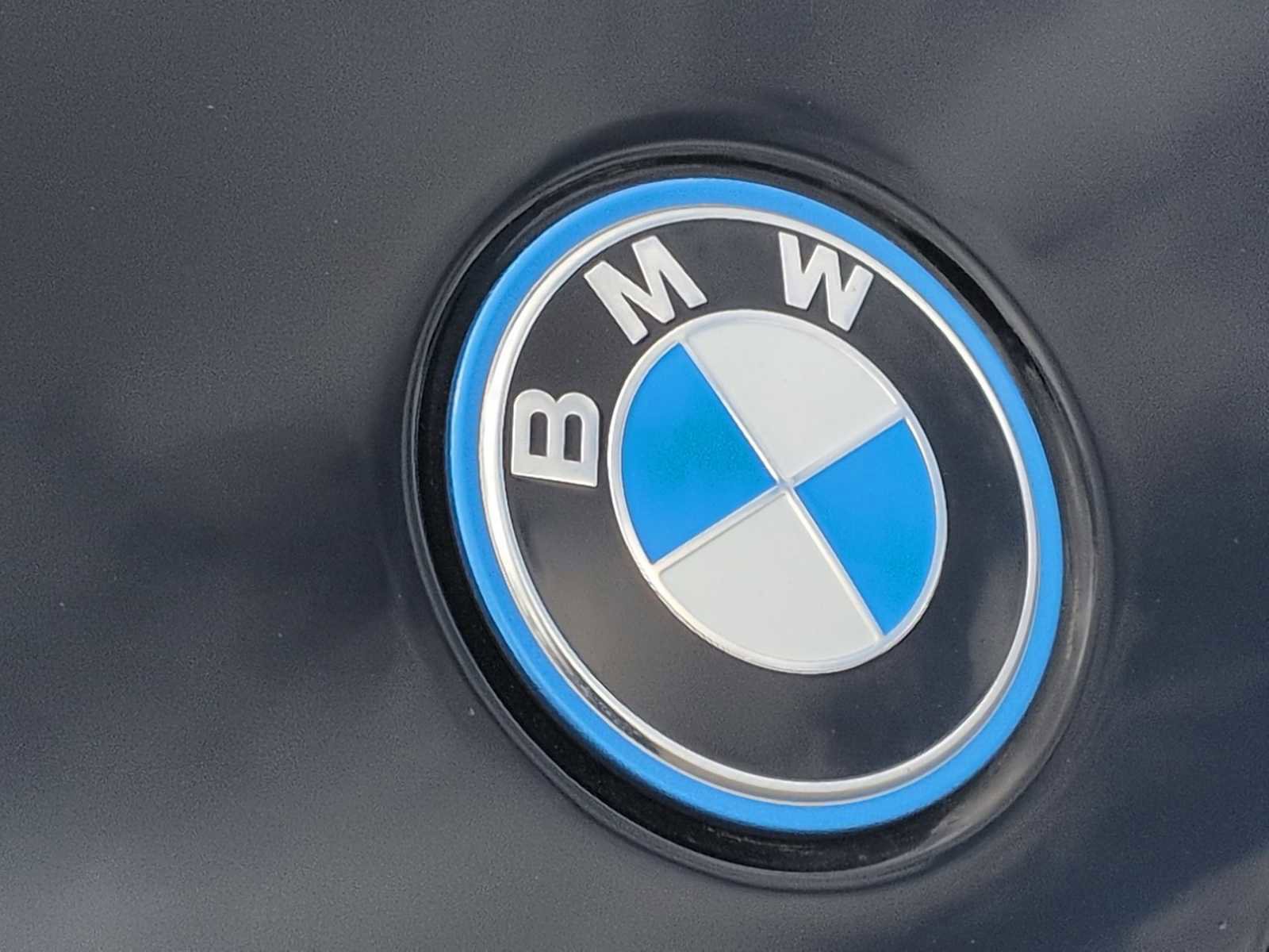 Used 2022 BMW 330e xDrive w/ Premium Package AWD/4WD image 11
