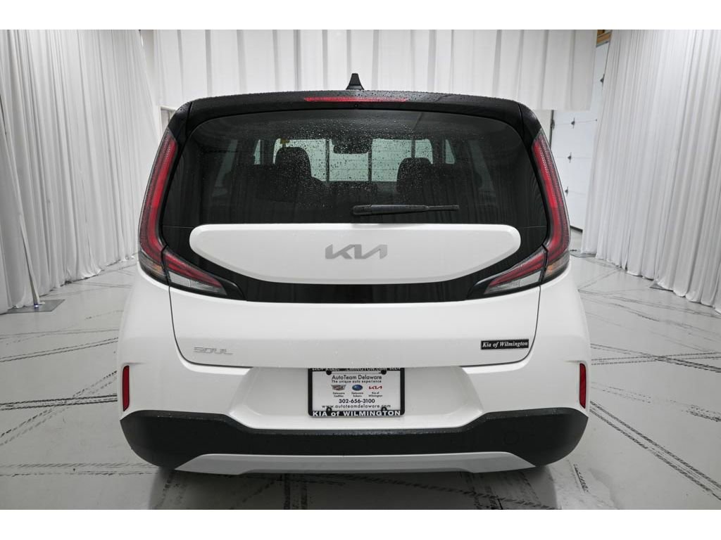 Used 2025 Kia Soul LX image 6