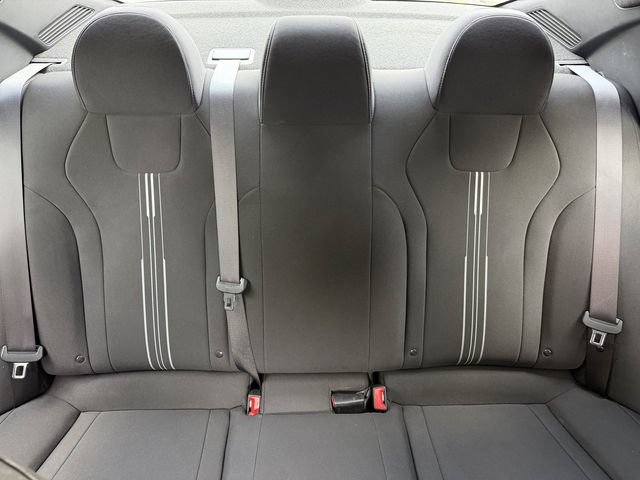 Used 2025 Hyundai Elantra Sport FWD image 28