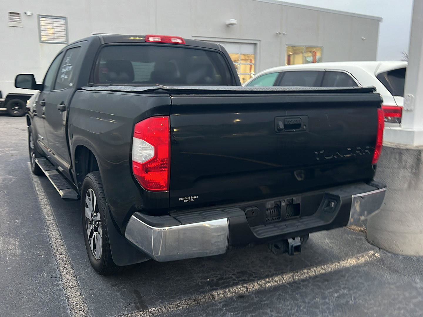 Used 2018 Toyota Tundra SR5 w/ SR5 Upgrade Package image 10