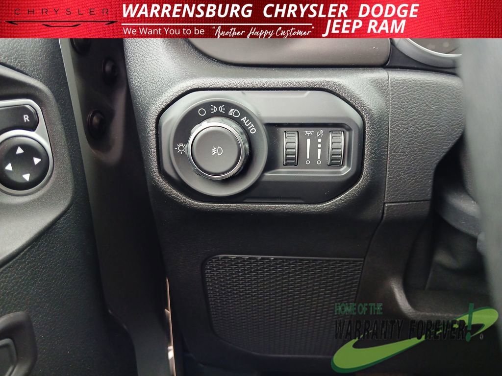 Used 2018 Jeep Wrangler Sport image 29
