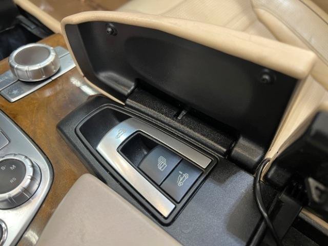 Used 2013 Mercedes-Benz SL 63 AMG image 27