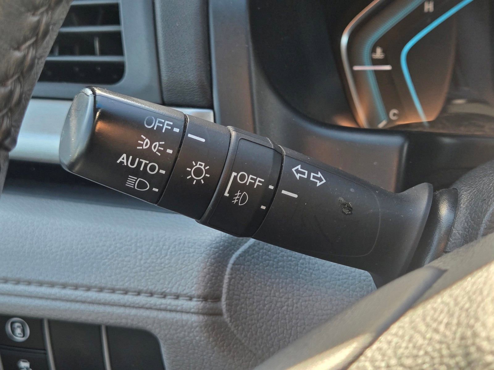 Used 2023 Honda Odyssey EX-L image 24