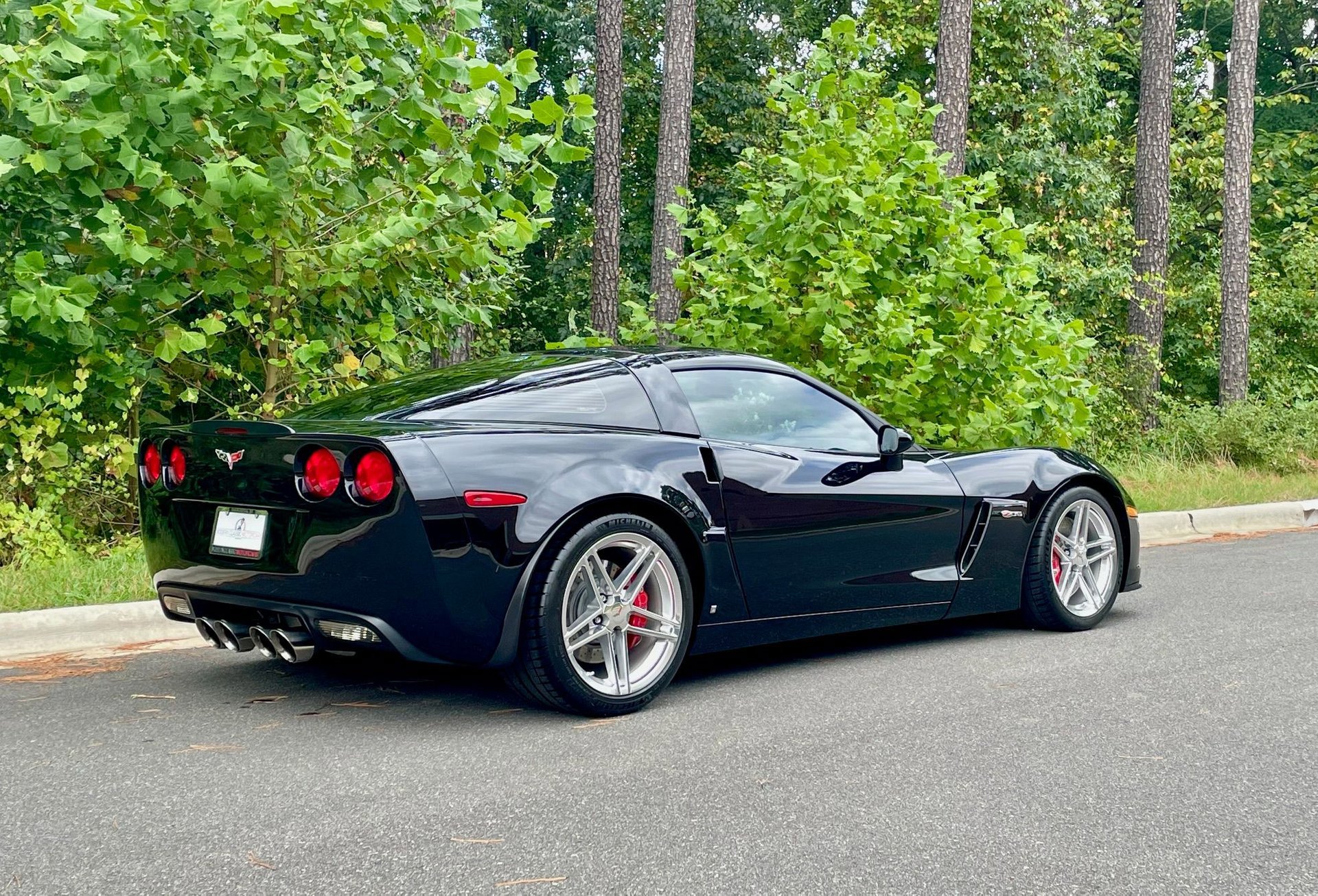 Used 2007 Chevrolet Corvette Z06 w/ Preferred Equipment Group image 5