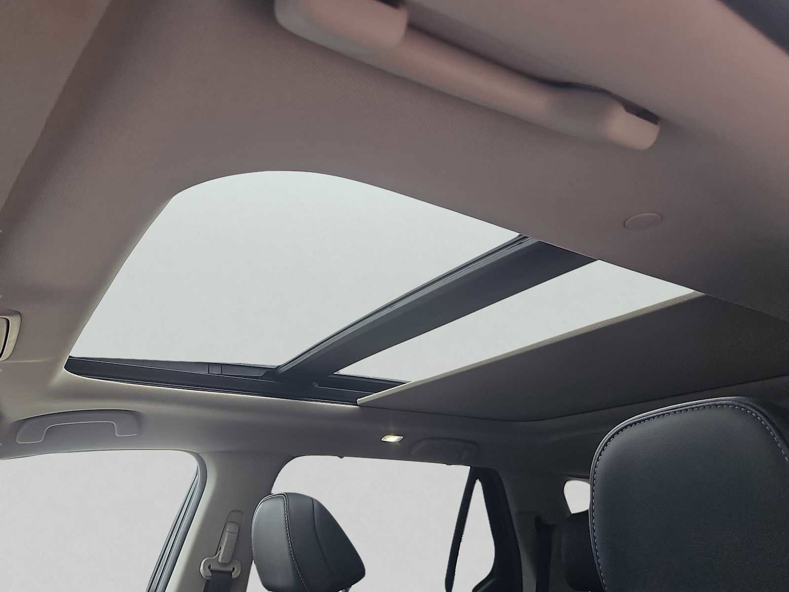 Used 2023 Honda Pilot Touring image 15