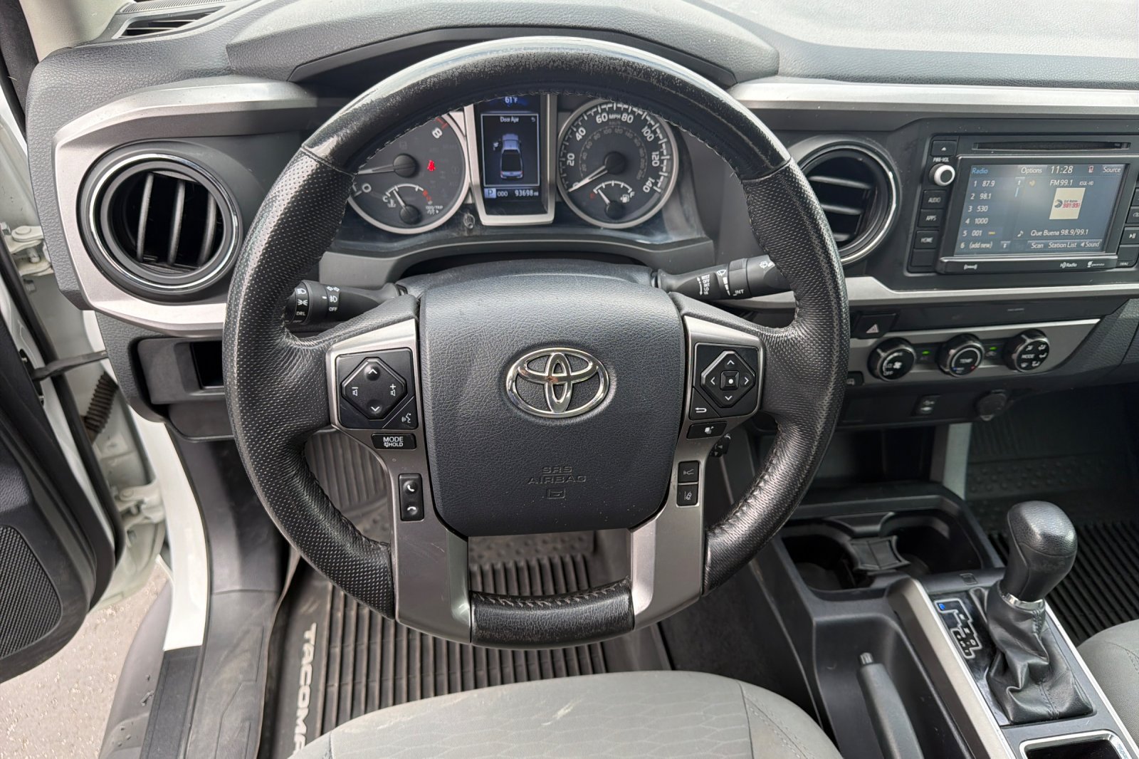 Used 2018 Toyota Tacoma SR5 RWD image 18