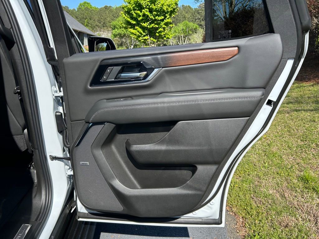 New 2026 GMC Yukon Denali w/ Sun & Power Step Package AWD/4WD image 60