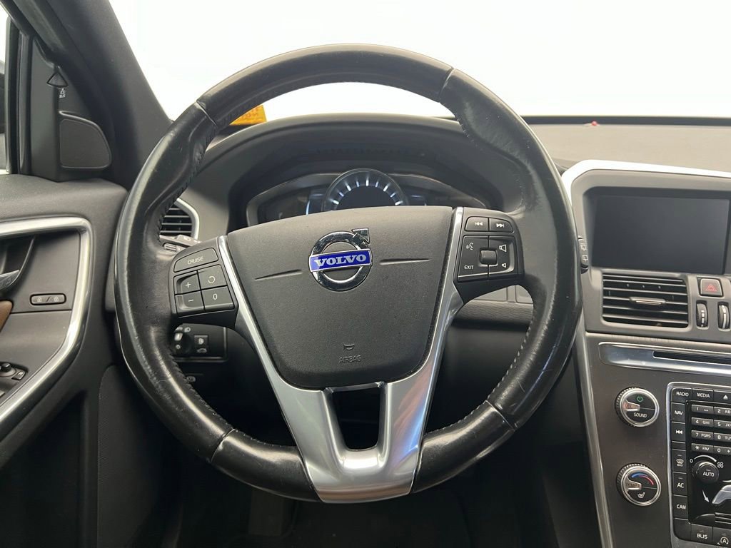 Used 2015 Volvo XC60 T5 Premier image 18