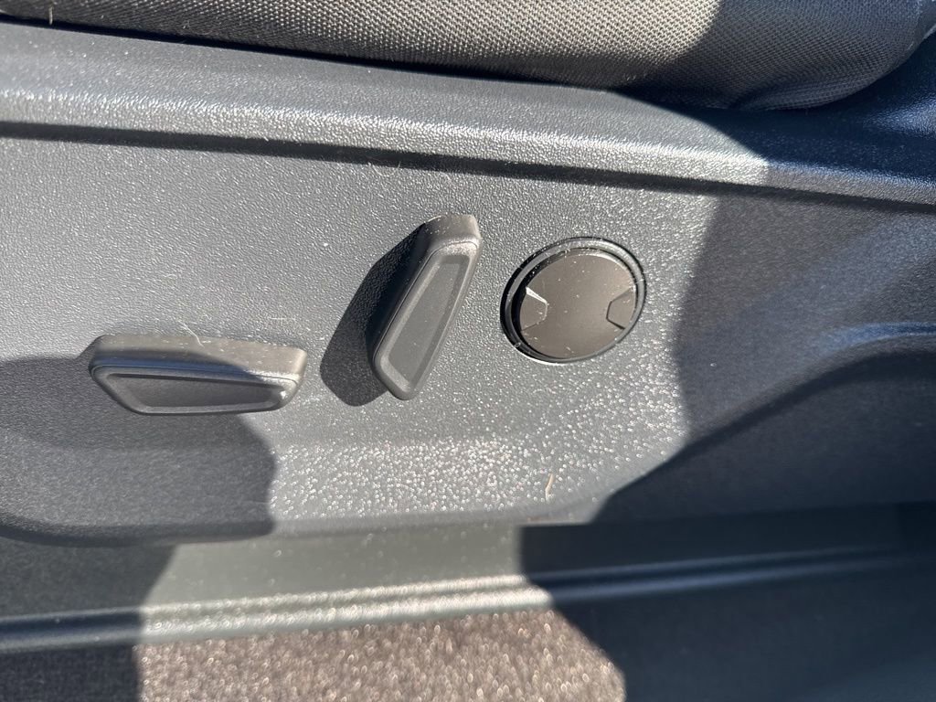 Used 2022 Ford F150 XLT w/ Equipment Group 302A High image 41