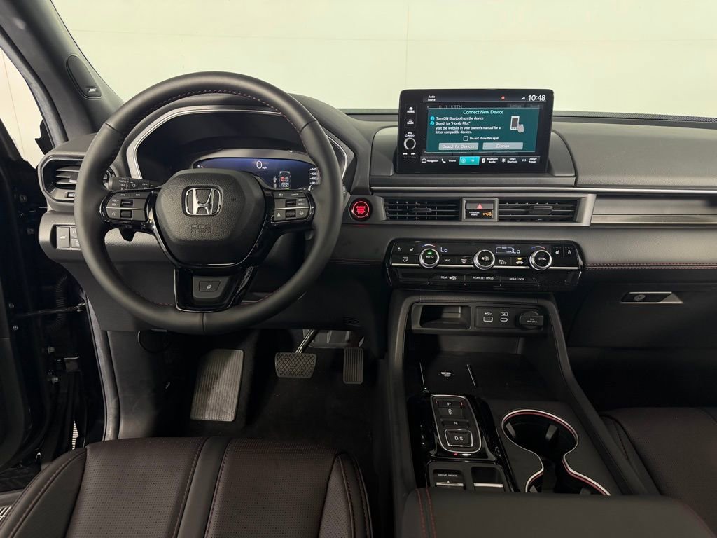 Used 2025 Honda Pilot Black Edition image 12