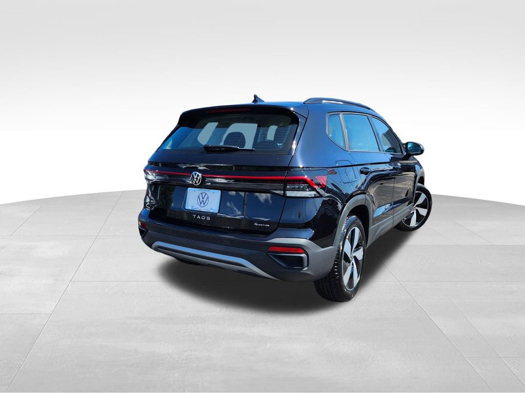 Used 2025 Volkswagen Taos S AWD/4WD image 7