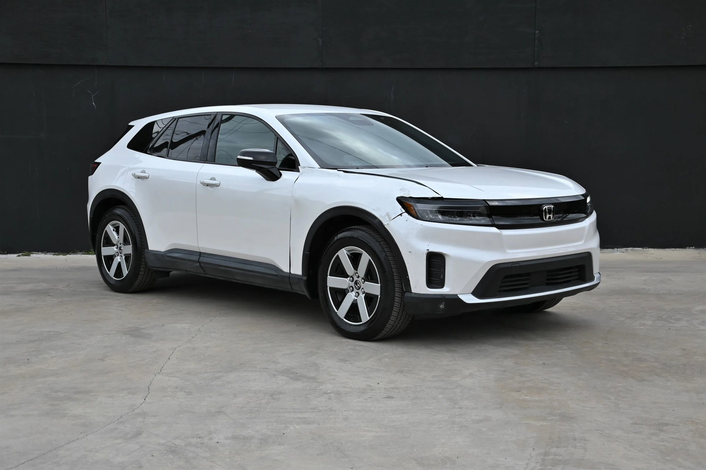 Used 2024 Honda Prologue EX image 3