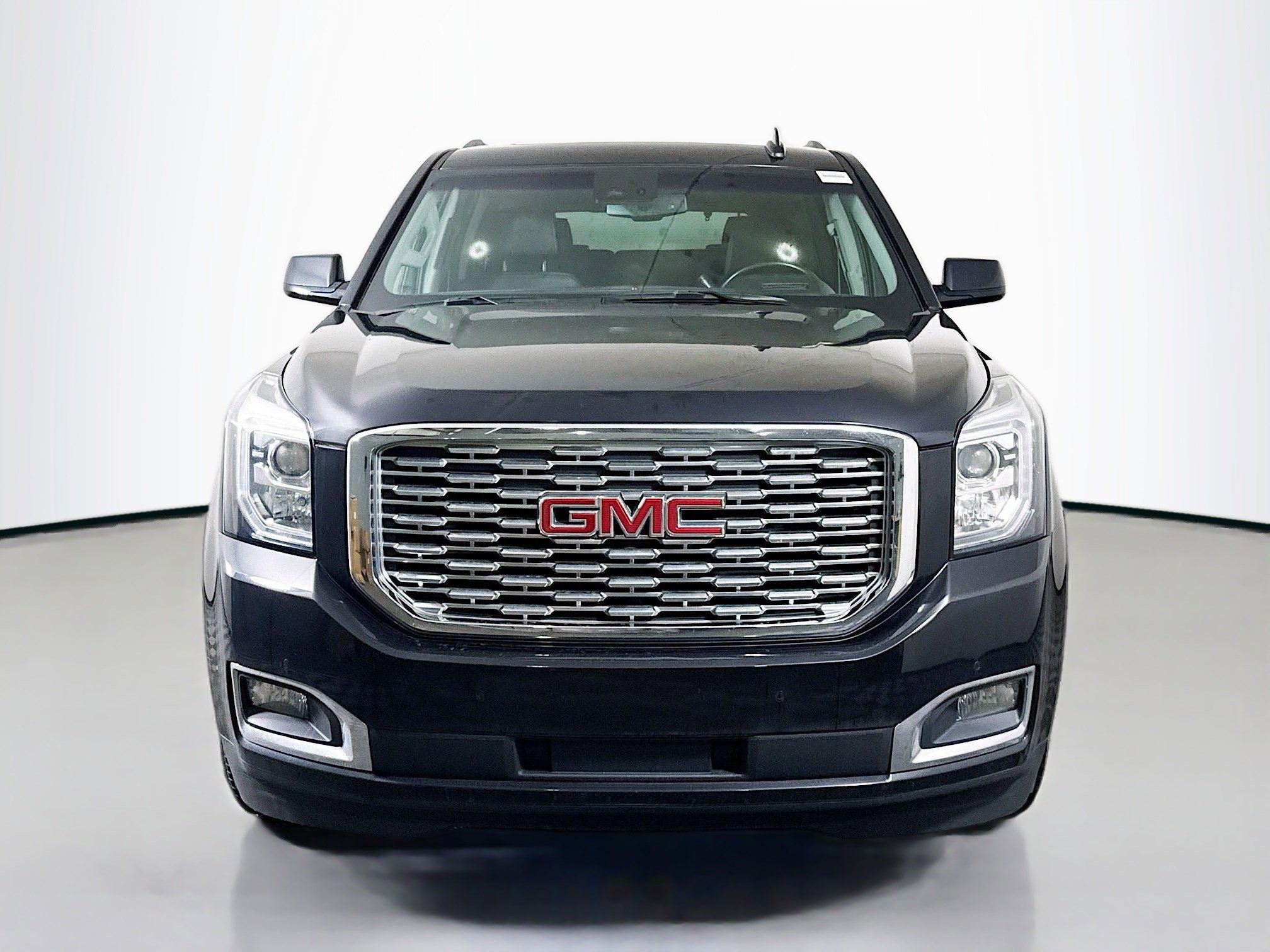 Used 2020 GMC Yukon Denali w/ Denali Ultimate Package image 2