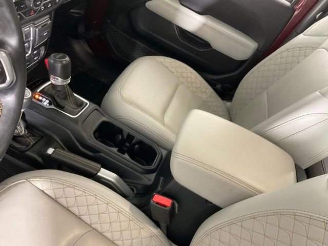 Used 2021 Jeep Gladiator Overland image 14