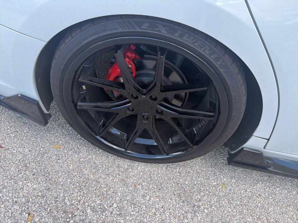 Used 2021 Toyota Avalon TRD image 11