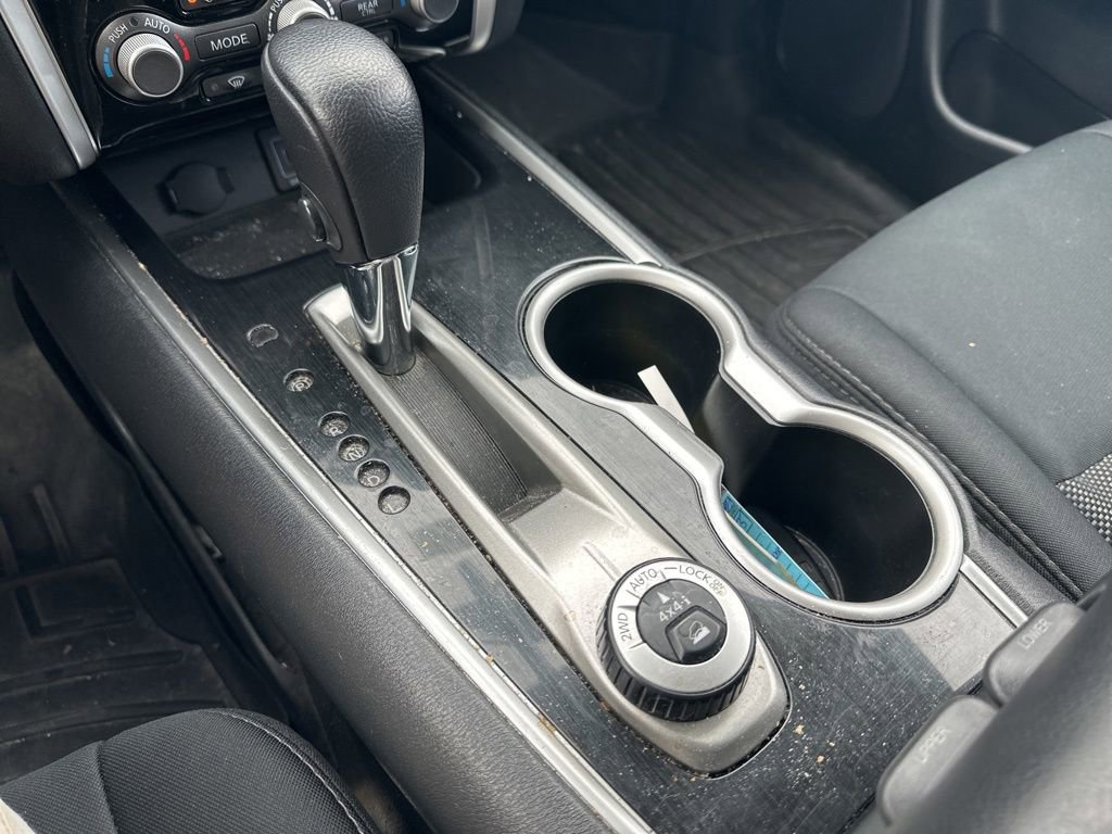 Used 2019 Nissan Pathfinder SV image 26