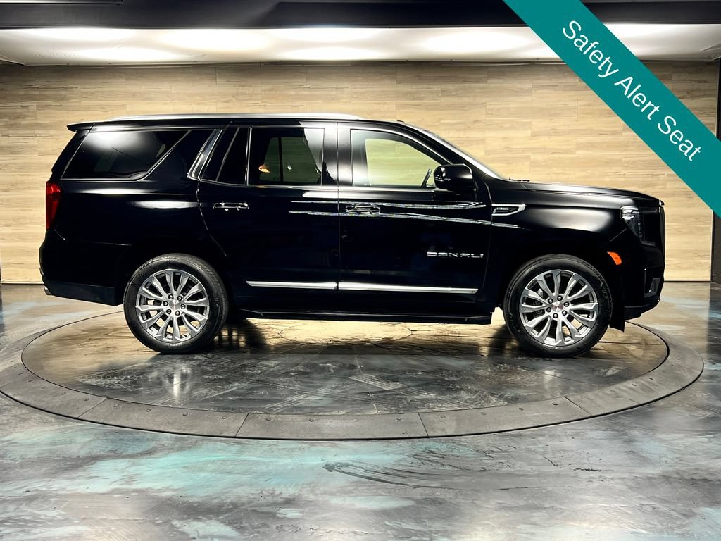 Used 2023 GMC Yukon Denali w/ LPO, Floor Liner Package AWD/4WD image 28