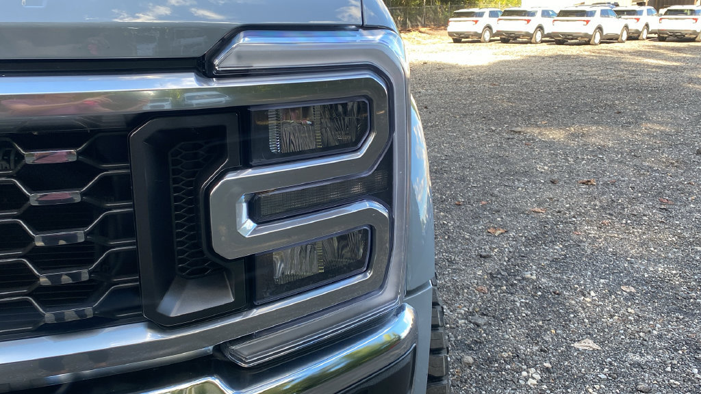 Used 2026 Ford F450 King Ranch w/ Chrome Package AWD/4WD image 9