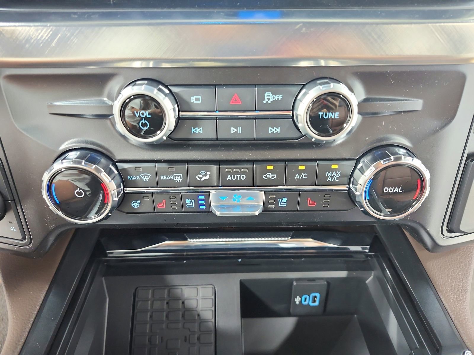 New 2026 Ford F250 King Ranch image 33