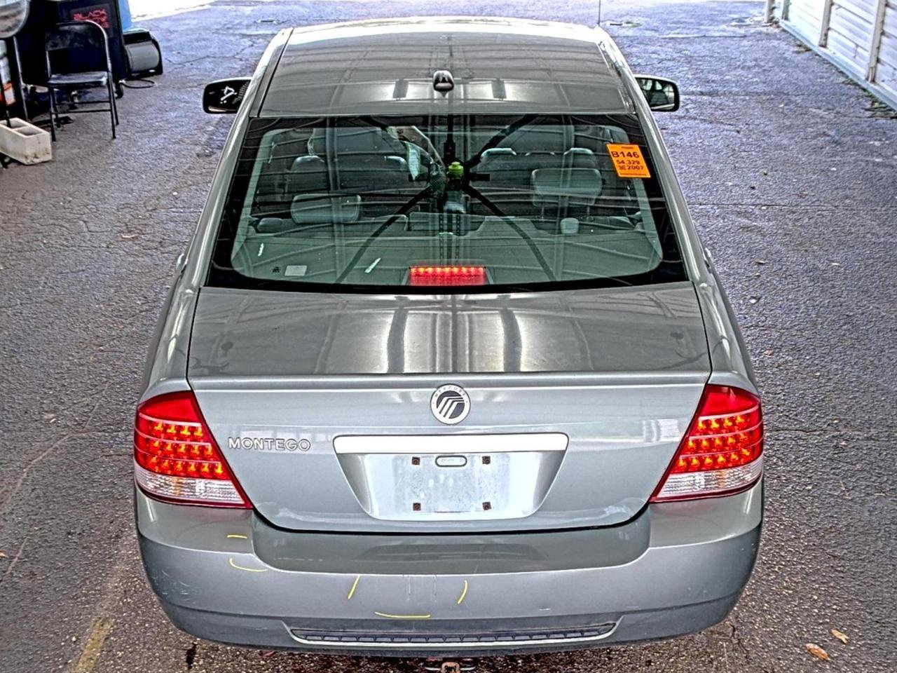 Used 2007 Mercury Montego Luxury FWD image 4
