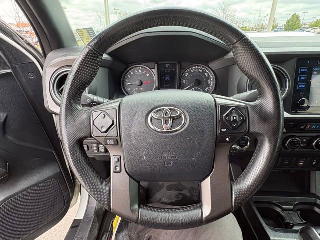 Used 2017 Toyota Tacoma TRD Pro AWD/4WD image 12
