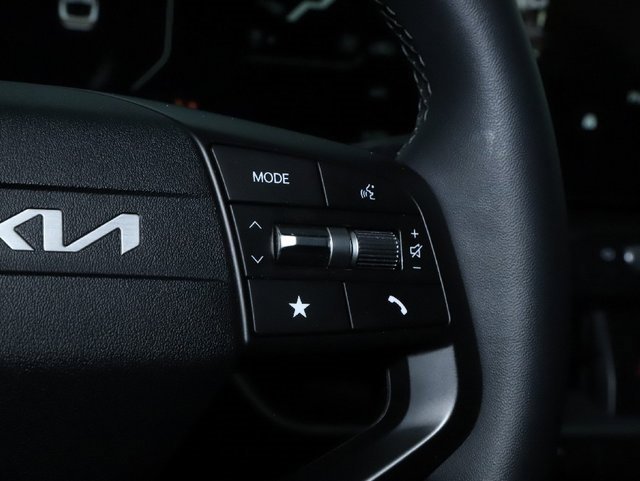 Used 2025 Kia K4 EX image 23