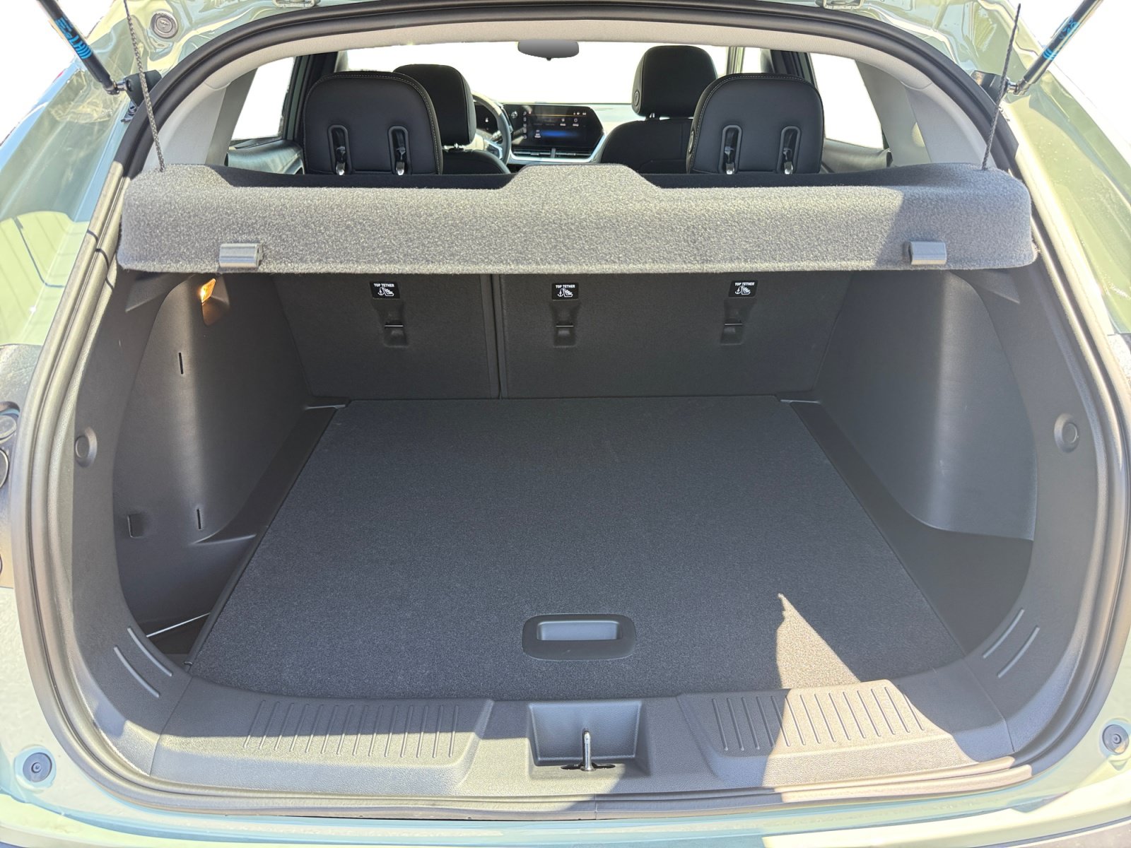New 2026 Chevrolet Trax ACTIV w/ Sunroof Package FWD image 17