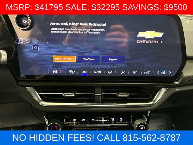 New 2026 Chevrolet Equinox EV LT image 18