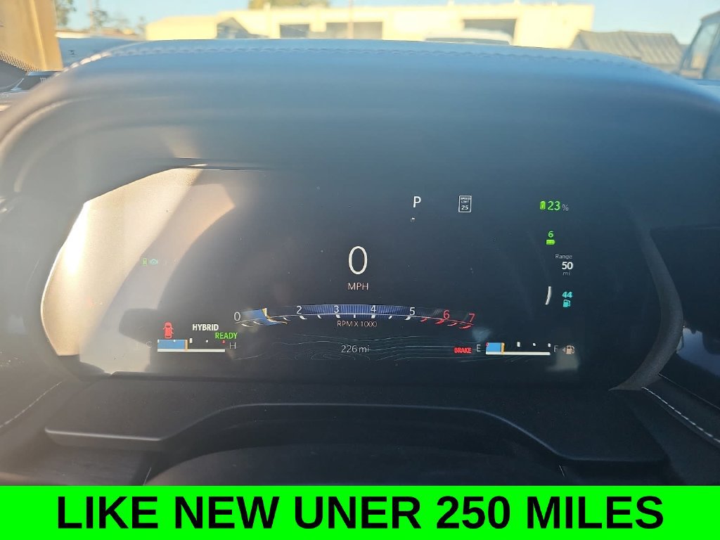 Used 2023 Jeep Grand Cherokee Overland w/ Luxury Tech Group IV AWD/4WD image 19