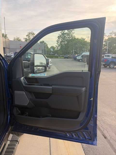 New 2026 Ford F350 Lariat w/ Black Appearance Package AWD/4WD image 18